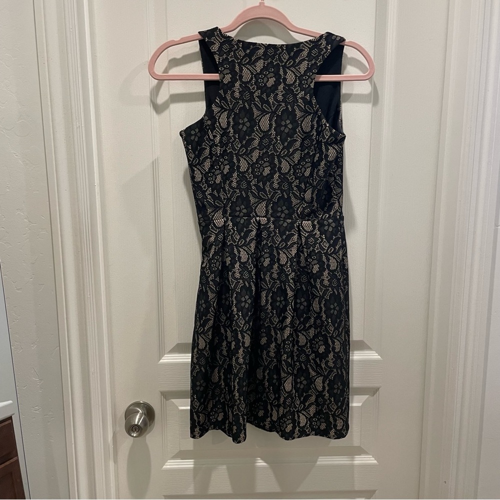 Short Dress - Picture 5 of 5